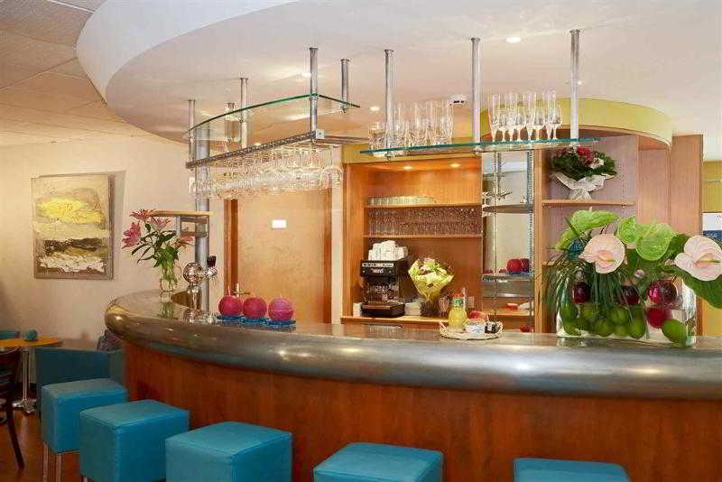 Novotel Suites Cannes Centre Esterno foto