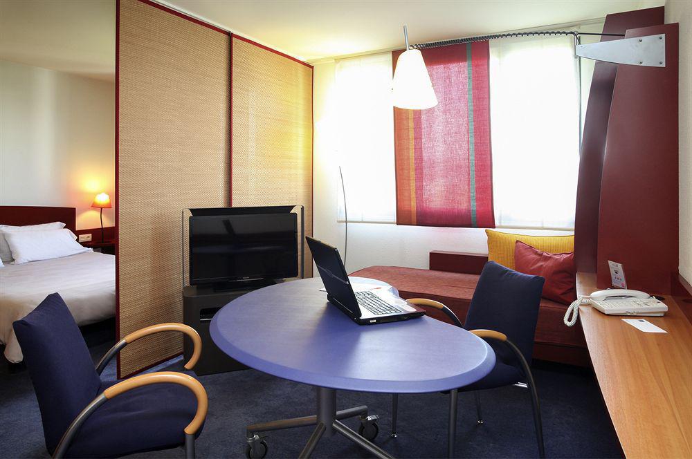 Novotel Suites Cannes Centre Esterno foto